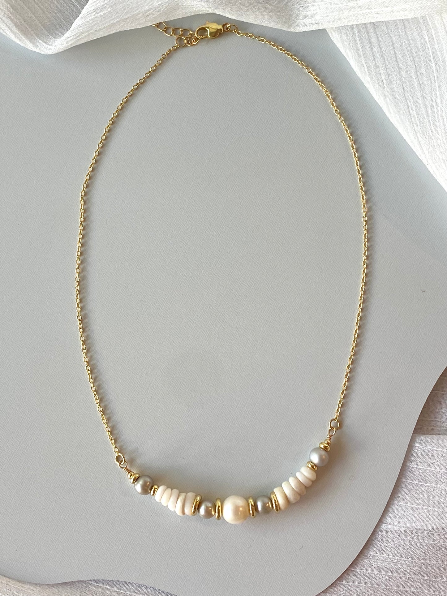 Puka Halo Necklace- Ivory and Grey Pearls