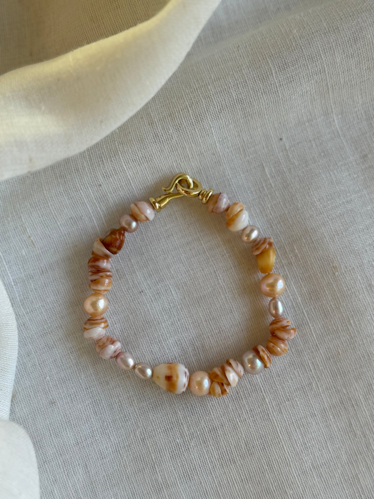 Kahakai Bracelet- Mocha