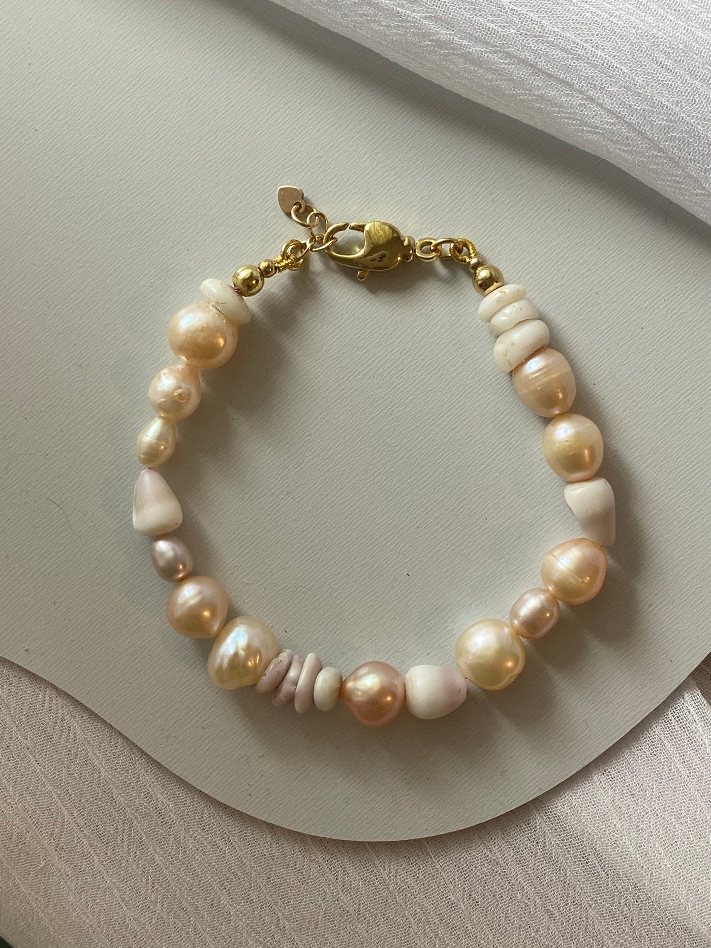 Signature Mix Pearl Bracelet- Lilac & Peachy