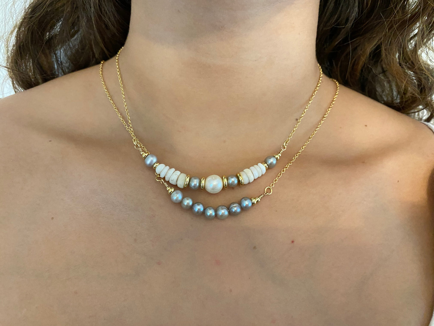 Puka Halo Necklace- Ivory and Grey Pearls