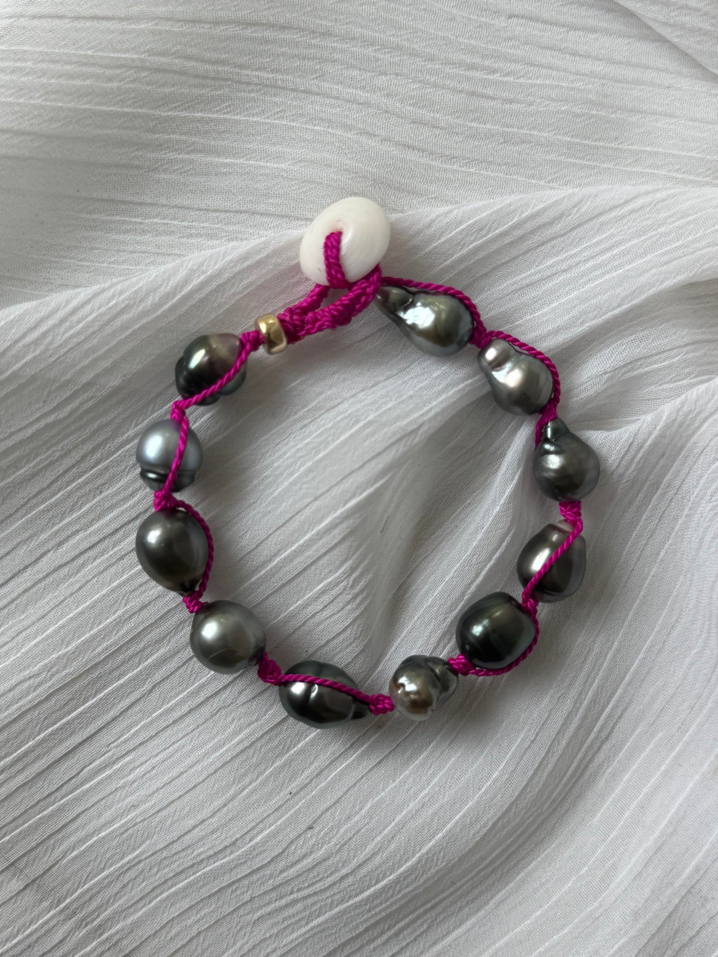 Fresh Catch Bracelet- Tahitian Pearl